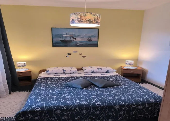 Cozy Ute, Island Of Kor Ula-one-bedroom With Terrace And Sea View A2 Apartment Korcula Town